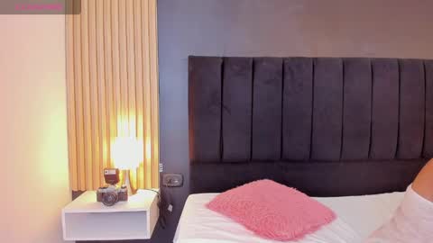 Soffie - Valentina - Yuya  Astro online show from 04.19.26