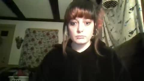 Crystal online show from 12.21.25