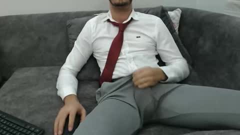 Snapshot of dirtyybooyy77 chatting on 10.08.25 dirtyybooyy77 online show from 10.08.25