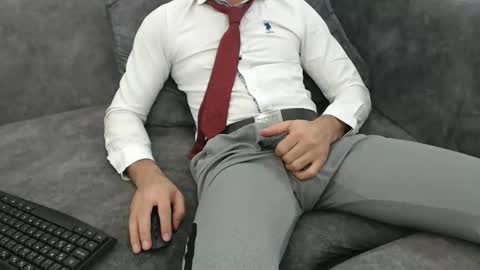 Snapshot of dirtyybooyy77 chatting on 10.10.25 dirtyybooyy77 online show from 10.10.25