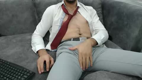 Snapshot of dirtyybooyy77 chatting on 10.14.25 dirtyybooyy77 online show from 10.14.25