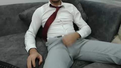 Snapshot of dirtyybooyy77 chatting on 10.28.25 dirtyybooyy77 online show from 10.28.25