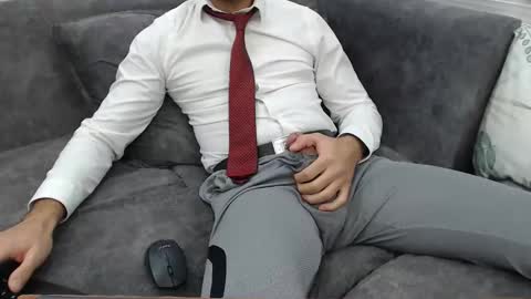 Snapshot of dirtyybooyy77 chatting on 10.31.25 dirtyybooyy77 online show from 10.31.25