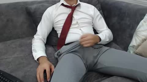 Snapshot of dirtyybooyy77 chatting on 11.02.25 dirtyybooyy77 online show from 11.02.25