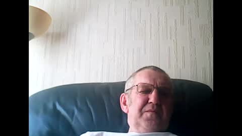 Snapshot of discovery63 chatting on 06.05.26 discovery63 online show from 06.05.26