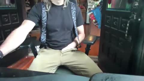 disgruntledyetti0101 online show from 04.02.26