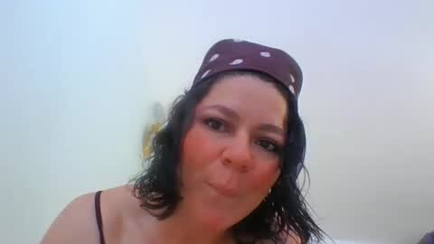 Snapshot of disneey2888 chatting on 12.22.25 disneey2888 online show from 12.22.25