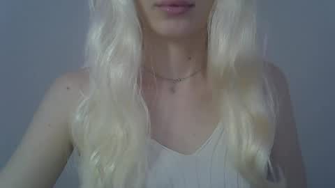 DitaMilton online show from 02.03.26