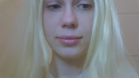 DitaMilton online show from 04.13.26