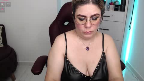 Diva online show from 02.21.25