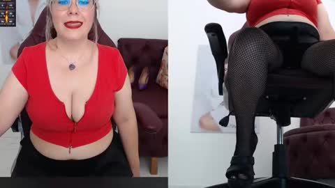 Snapshot of diva_milf chatting on 10.06.25 Diva online show from 10.06.25