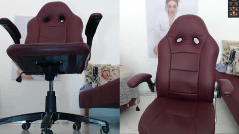 Snapshot of diva_milf chatting on 10.14.25 Diva online show from 10.14.25