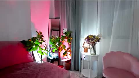 Tia online show from 11.19.25