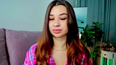 Tia online show from 02.08.26