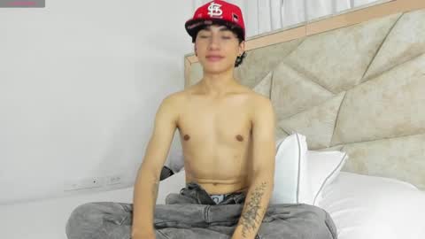 Snapshot of divine_thiagoo chatting on 09.16.25 Thiago online show from 09.16.25