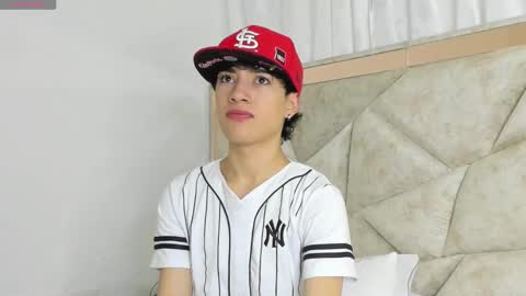 Snapshot of divine_thiagoo chatting on 09.17.25 Thiago online show from 09.17.25