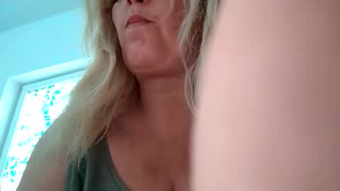 Alexxa online show from 04.20.26