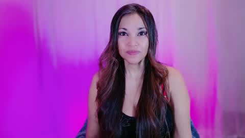 DivineLynn online show from 02.01.25