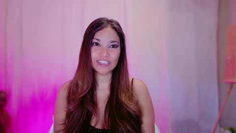 DivineLynn online show from 02.25.25