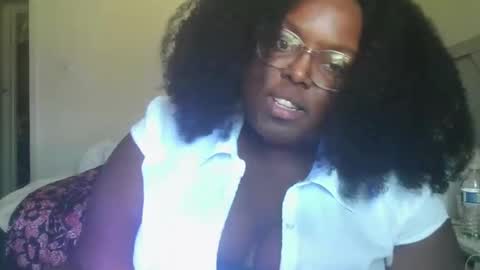 divinenicole22 online show from 11.12.25
