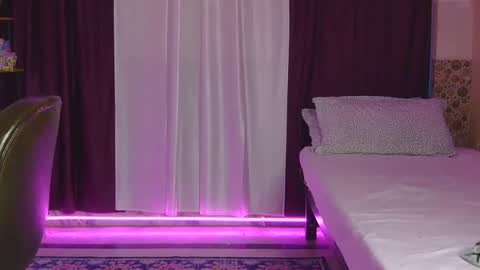 divyakhan online show from 12.23.24