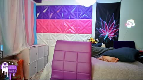 Snapshot of divynejade chatting on 12.07.24 Jade Divyne online show from 12.07.24