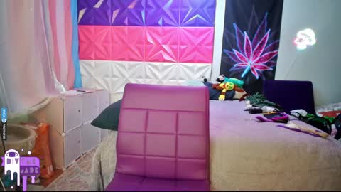 Snapshot of divynejade chatting on 12.09.24 Jade Divyne online show from 12.09.24