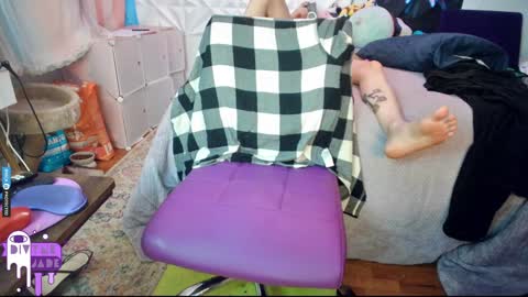 Snapshot of divynejade chatting on 12.11.24 Jade Divyne online show from 12.11.24