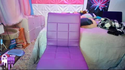 Snapshot of divynejade chatting on 12.12.24 Jade Divyne online show from 12.12.24