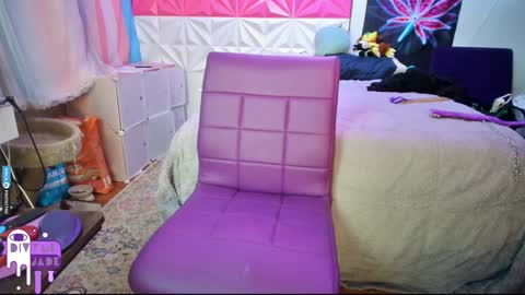 Snapshot of divynejade chatting on 12.13.24 Jade Divyne online show from 12.13.24