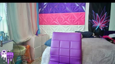 Snapshot of divynejade chatting on 12.27.24 Jade Divyne online show from 12.27.24