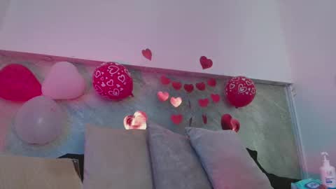 Snapshot of dixie_grey1 chatting on 02.14.26 Sofia online show from 02.14.26