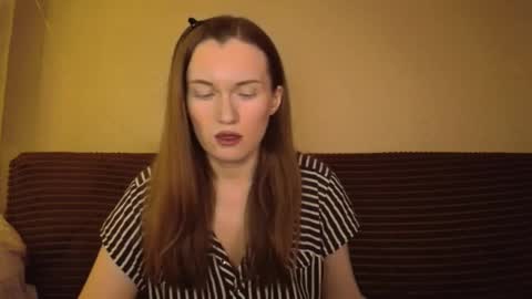 Snapshot of dixiemiller chatting on 12.19.24 Dixiemiller online show from 12.19.24