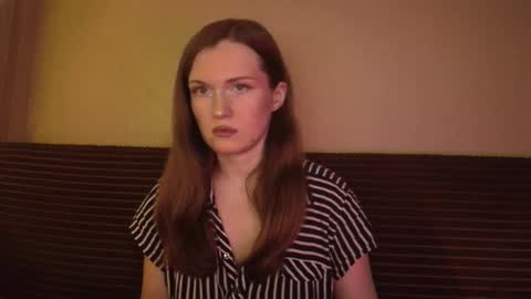 Snapshot of dixiemiller chatting on 02.21.25 Dixiemiller online show from 02.21.25