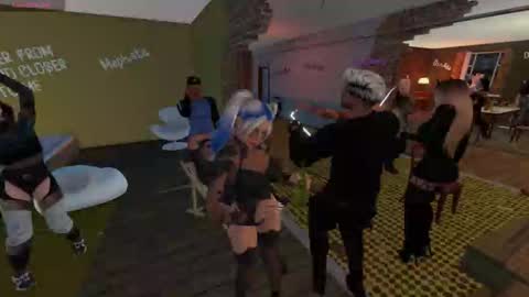 Snapshot of dixxie_blue chatting on 10.31.25 dixxie_blue online show from 10.31.25