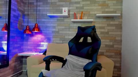 DixyPalmer online show from 10.10.25