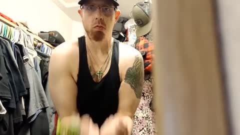 Snapshot of djdrex420 chatting on 01.05.25 djdrex420 online show from 01.05.25