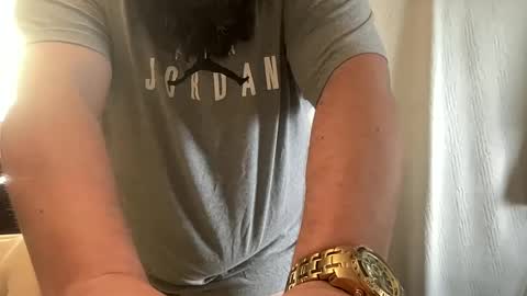 Snapshot of djfreeque chatting on 09.27.25 djfreeque online show from 09.27.25