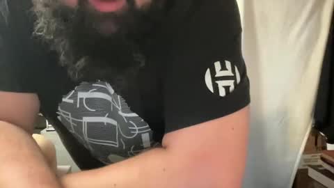 Snapshot of djfreeque chatting on 10.28.25 djfreeque online show from 10.28.25