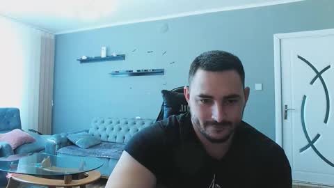 STR8 BOYv online show from 12.17.25