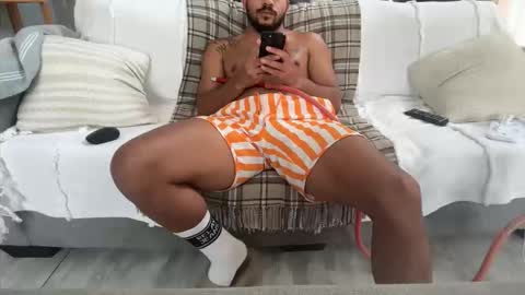 Snapshot of dmitirdarko chatting on 10.25.25 Dmitri online show from 10.25.25