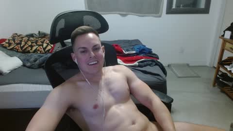 Snapshot of dmoney212 chatting on 12.20.24 dmoney212 online show from 12.20.24