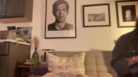 Snapshot of doctorjwillseeyounow chatting on 10.12.25 doctorJwillseeyounow online show from 10.12.25