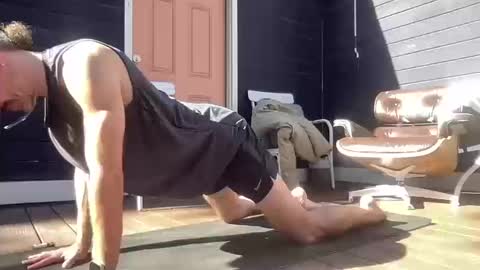 Snapshot of doctorjwillseeyounow chatting on 10.14.25 doctorJwillseeyounow online show from 10.14.25