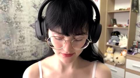 Annie PVT IS OPEN online show from 09.20.25