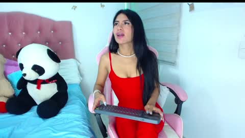 Snapshot of doe_sofi chatting on 01.17.25 sofi online show from 01.17.25