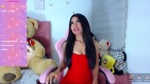 Snapshot of doe_sofi chatting on 10.06.25 sofi online show from 10.06.25