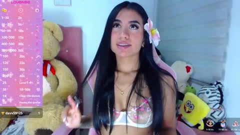 Snapshot of doe_sofi chatting on 10.07.25 sofi online show from 10.07.25