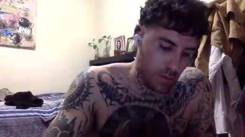 Snapshot of dogboi666 chatting on 01.04.25 Dogboi online show from 01.04.25