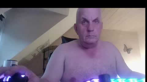 Snapshot of doggy2629 chatting on 06.24.26 doggy2629 online show from 06.24.26
